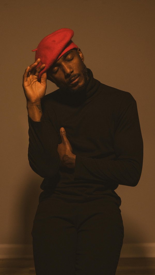 Explore iconic classic men's berets for every occasion